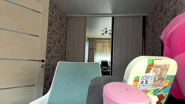 JeneeBIanks online show from March 6, 10:21 am