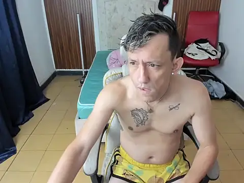 juan and luke online show from April 4, 10:03 am