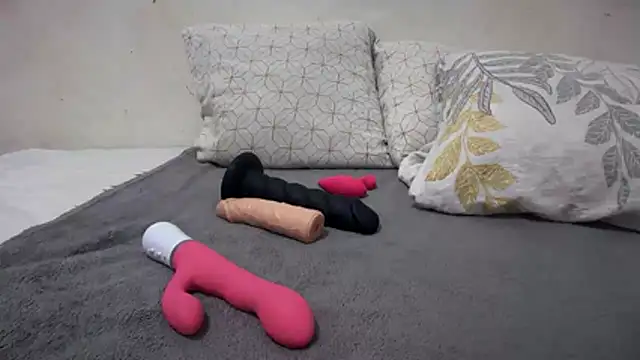 Neila SexyGirl online show from July 31, 12:33 am