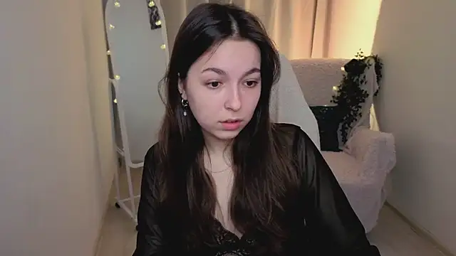 BellaThery online show from May 27, 5:04 am