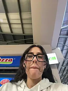 susi chimm online show from April 8, 12:02 am