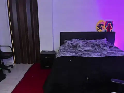 ginebrapurple online show from March 14, 6:20 pm