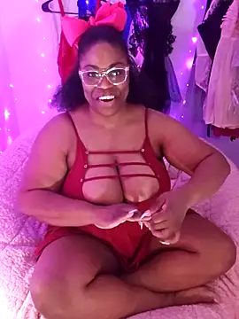 ColorMePink online show from March 31, 8:36 am