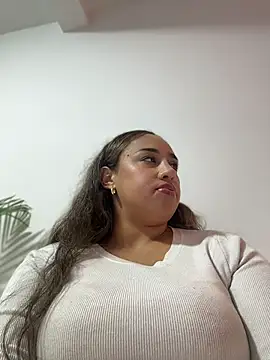 Eyssha online show from May 30, 2:31 am