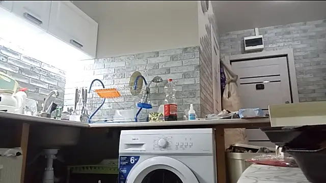 DizzyRina online show from March 5, 3:41 pm