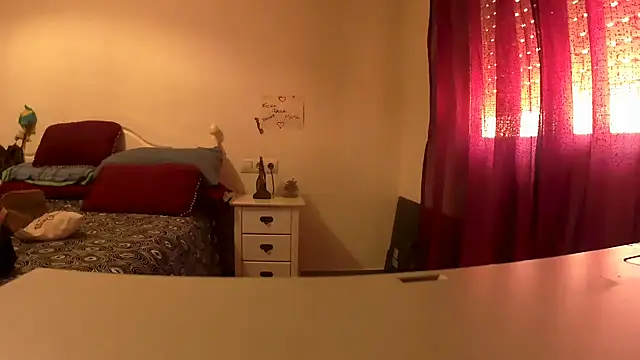 Gatitamiau40 online show from April 20, 10:07 am