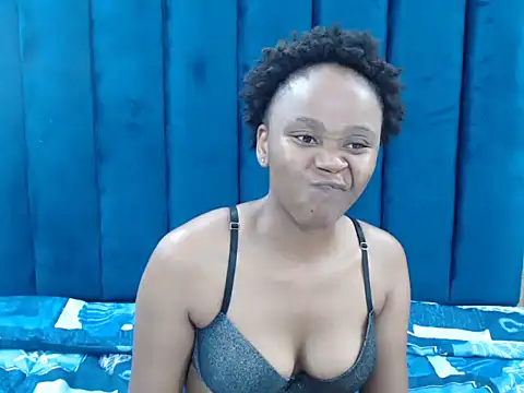 CreamyTea online show from March 3, 6:03 pm