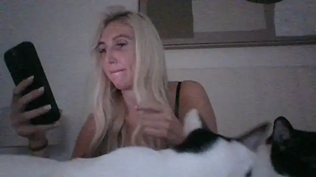 kinkykara25 online show from March 10, 2:59 am