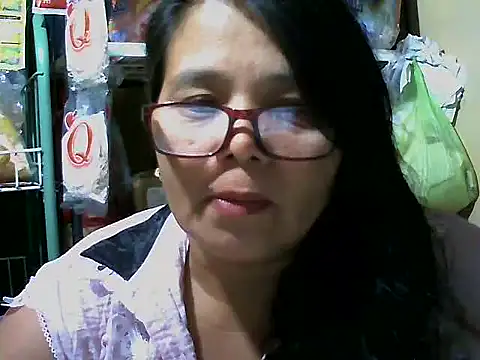 Flowerblossom123 online show from March 27, 10:49 am