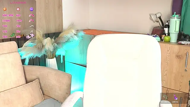 SilviaStoneX online show from April 7, 11:34 am