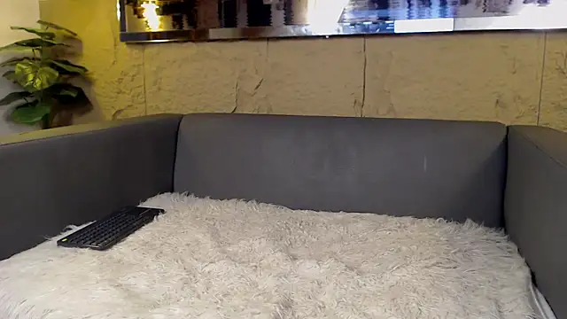 Noha  scott online show from March 11, 2:53 pm