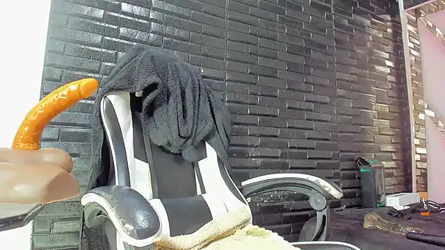 ScarlettSexRx online show from April 15, 7:58 pm