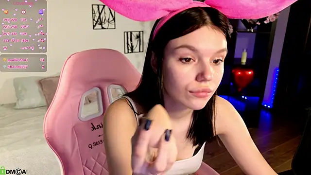 JanetCensley online show from April 7, 9:33 am