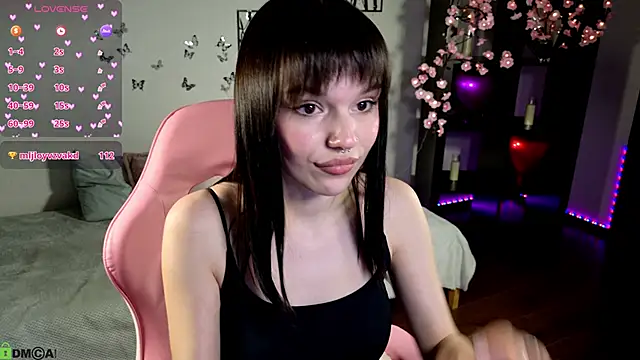 JanetCensley online show from April 15, 10:16 am