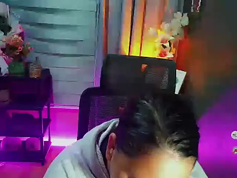 Sweet coleen online show from April 23, 1:46 pm