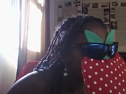 dandarapandorinha29 online show from March 21, 7:41 pm