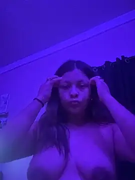 LaMonaMasLinda online show from April 23, 3:47 am