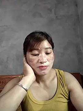 Lilinn  online show from April 5, 12:09 am