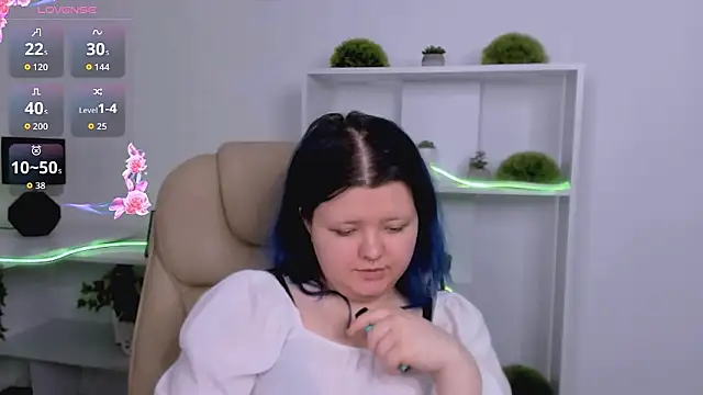 Lunaar  online show from March 27, 8:05 am