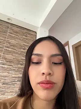 Mia-villalobos online show from May 28, 3:21 pm