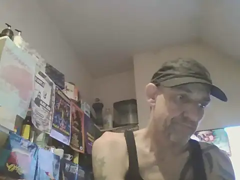 DOUBLETROUBLE7773 online show from March 26, 3:08 am