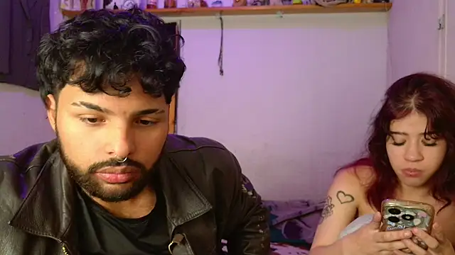 LYNN N SAMUEL online show from April 23, 5:48 am