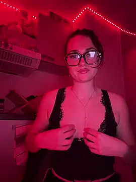 Claraaaaa06 online show from April 1, 7:33 pm