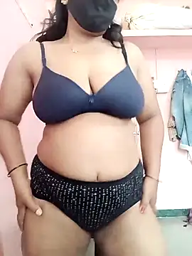 Miss-Dolly07 online show from April 28, 3:10 am