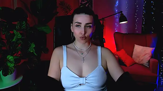 MonicaRiley online show from March 26, 1:02 pm