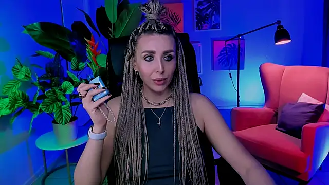 MonicaRiley online show from April 30, 2:44 pm