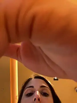 sweetwanda online show from April 4, 8:51 pm