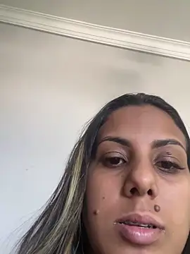 kifanyy online show from April 29, 4:20 pm