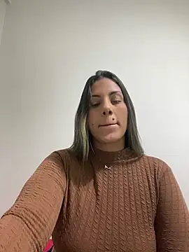 kifanyy online show from June 7, 1:45 am