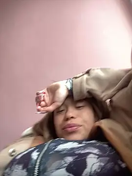 Baby Pink Love online show from March 28, 5:12 pm