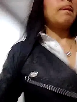 jaade doll online show from March 24, 1:05 pm