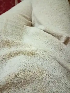 isamo17 online show from March 5, 9:43 pm