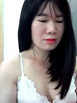 Bondgirl 9 online show from June 11, 5:10 pm