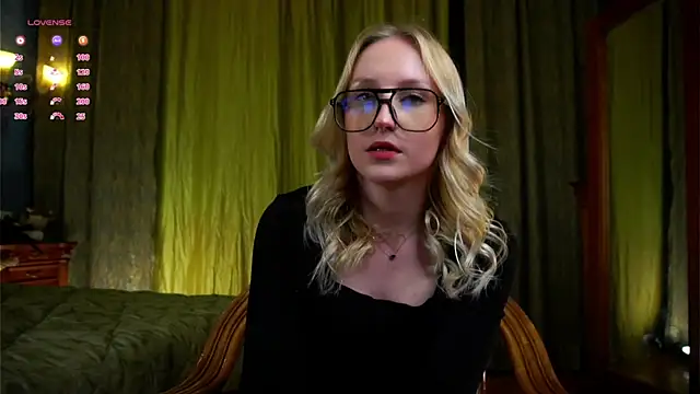 CatarinaGulla online show from April 5, 2:49 pm