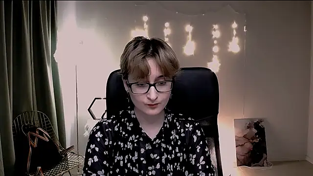 LixeLuna online show from March 29, 6:34 am