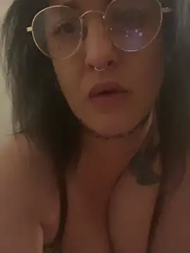 Xlilli69X online show from April 13, 7:47 pm