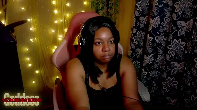 Goddess MercedesRedd online show from July 27, 1:52 pm