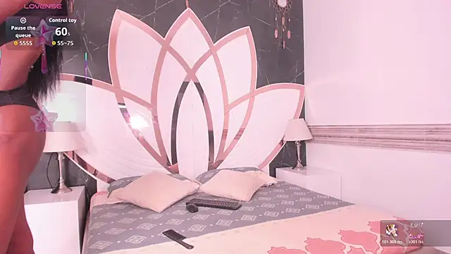 kristen-thomson online show from March 26, 2:30 pm