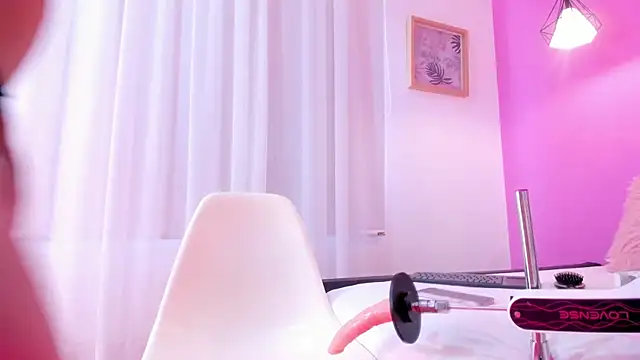 liapinket online show from March 31, 1:44 pm