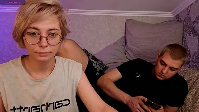 Blond ice online show from March 16, 6:01 pm