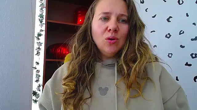 Nionelly online show from March 5, 12:56 pm