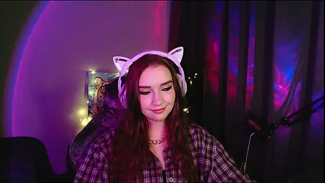 Celia Sensual  online show from May 21, 8:07 pm