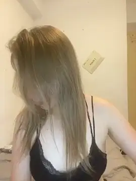 NeEdnaBradley online show from April 11, 9:29 pm