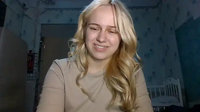 Barbie   girl online show from April 13, 4:08 pm