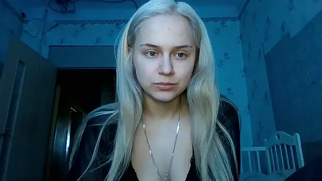 Barbie   girl online show from April 25, 9:56 am