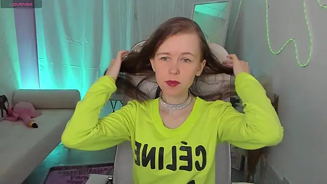 AriaGracen online show from April 15, 8:26 am